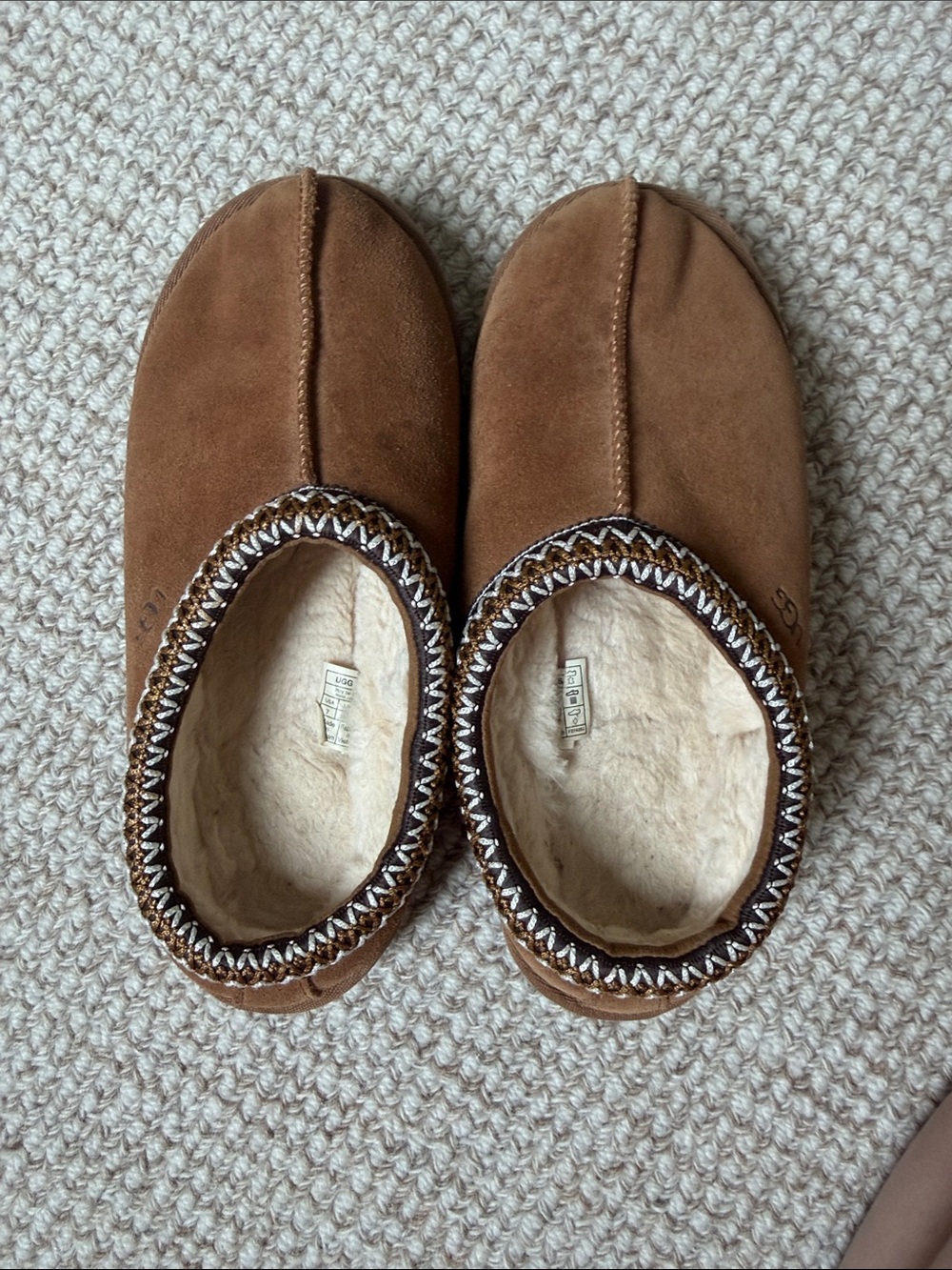Women’s Uggs Tasmans, worn once in my house! Amazing condition